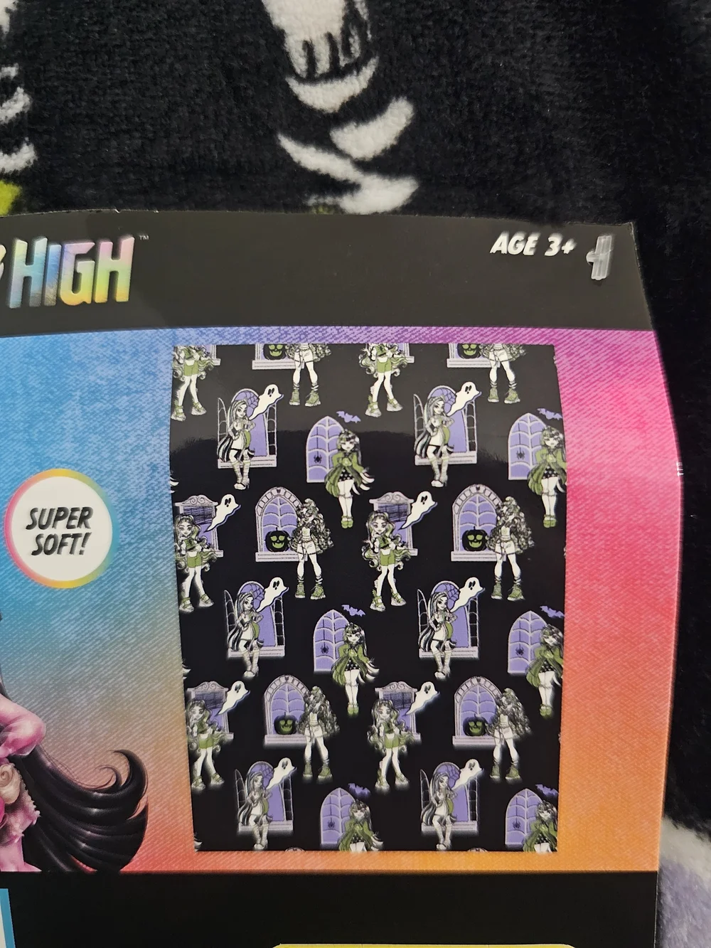 Monster High Halloween Character Plush Throw Blanket 50x70 Goth Spooky NWT